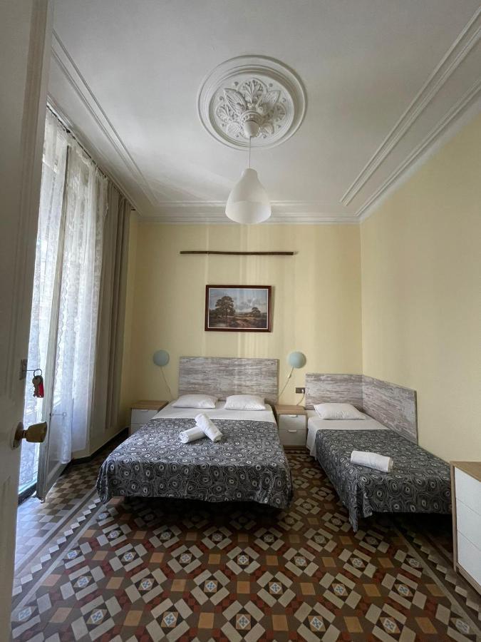 Mariarooms Hostel Барселона Екстер'єр фото